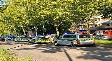 Almanya'nın Halle kentinde bir apartmandaki bıçaklı saldırıda, biri çocuk üç kişi yaralandı 