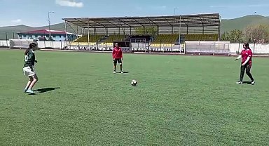 Kadın futbol takımı Gürcistan'a gidemiyor: Destek bekliyorlar!