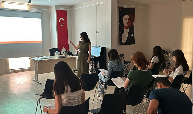 Bodrum Belediyesi'nden lise öğrencilerine “Sınav Kaygısı” semineri
