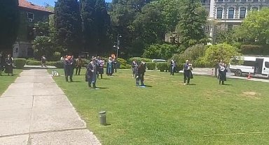 Boğaziçi Üniversitesi'nde akademisyenler ve öğrenciler