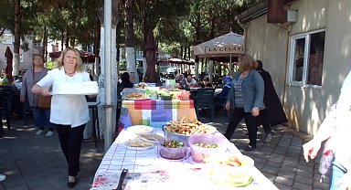 Burhaniye'de çölyak hastaları geleneksel kahvaltıda buluştu 