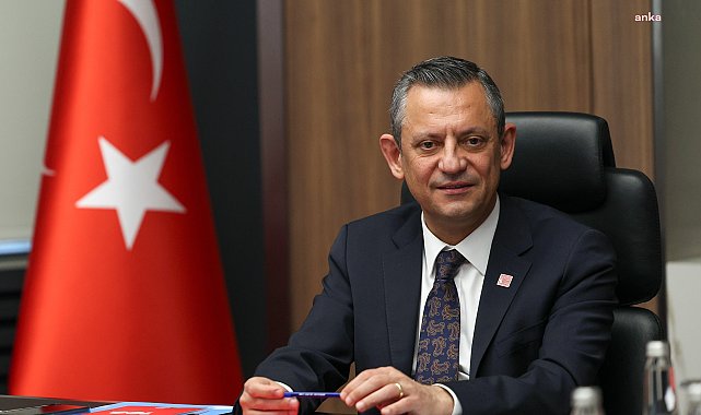 CHP Genel Başkanı Özel’den, Cumhurbaşkanı Sezer ve önceki Genel Başkanlara bayram telefonu