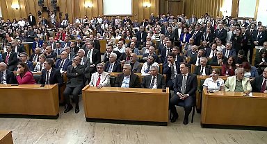 CHP Grup Toplantısı... Genel Başkan Özel: 