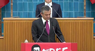 CHP grup toplantısı... Özgür Özel’den Erdoğan’a ahtapot yanıtı: “Aranan ahtapot bulundu. Ahtapotun milliyetçi kolu Yunus Emre Vakfı, ahtapotun bir kolu dezenfektan satan bakan”