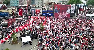 CHP’nin “Millet İradesine Sahip Çıkıyor” Bursa mitingi… Bursa Büyükşehir Belediye Başkanı Bozbey: “Ekrem İmamoğlu sadece İstanbul’un değil, Türkiye’nin umududur”