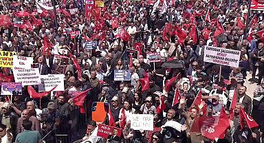 CHP’nin “Millet İradesine Sahip Çıkıyor” mitingi… İmamoğlu’nun mesajı: “Haklı bir mücadelenin sonunda ferah günlere kavuşacağız, özgür ve adil bir Türkiye’yi inşa edeceğiz”