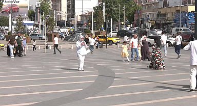 CHP’nin ‘Millet İradesine Sahip Çıkıyor’ mitingi yarın Bursa’da… Bursalı vatandaşlar: “Vatandaş aç kalmış, susuz kalmış hiç umurlarında değil”