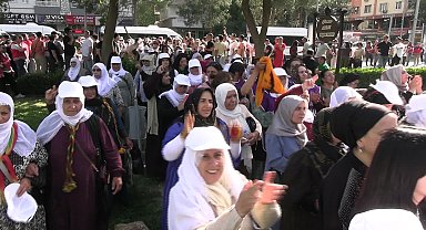 DEM Parti Eş Genel Başkanı Hatimoğulları: Bizler bu topraklarda barış istiyoruz