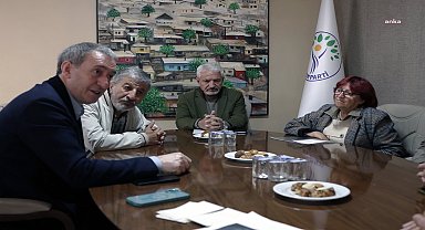 DEM Parti Eş Genel Başkanı Tuncer Bakırhan, Devrimci 78'liler Federasyonu Yönetim Kurulu üyeleriyle görüştü