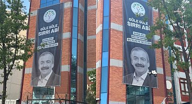 DEM Parti Genel Merkezi'ne Sırrı Süreyya Önder'in afişi asıldı