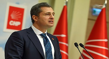 Deniz Yücel'den Bakan Yerlikaya'ya otobüs tepkisi: 