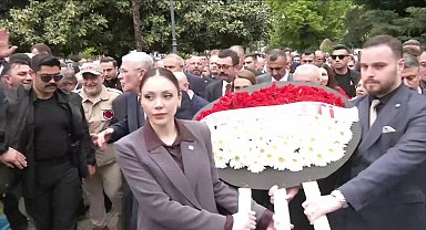 Dervişoğlu’na dert yanan esnaf: “Siyaset para kazanma sanatı oldu bu ülkede. Vatandaşı düşünen kimse yok artık”