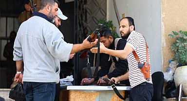 Dürzi topluluğuna bağlı silahlı gruplar, ağır silahları Suriye İçişleri Bakanlığı'na teslim etmeye başladı