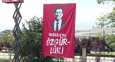 Düzceli bir gençten CHP'li belediyelere yönelik operasyonlara tepki: ''Bu yapılan benim düşünceme göre biraz hukuksuzluğa giriyor''