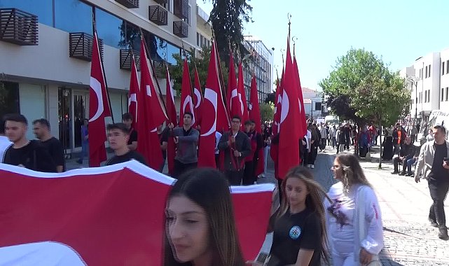 Edirne’de 19 Mayıs Atatürk'ü Anma, Gençlik ve Spor Bayramı kutlandı