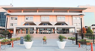 Edirne’de, eylemlere katıldıkları gerekçesiyle tutuklanan 3 öğrenci tahliye edildi