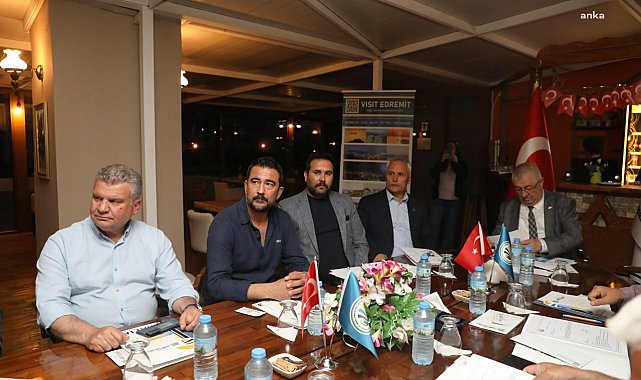 Edremit Belediye Başkanı Ertaş, Kalkınma Tarım ve Turizm Altyapı Hizmet Birliği'nin toplantısına katıldı