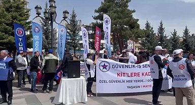 Erzurum'da da işçiler, hak ve özgürlük talepleriyle meydana çıktılar