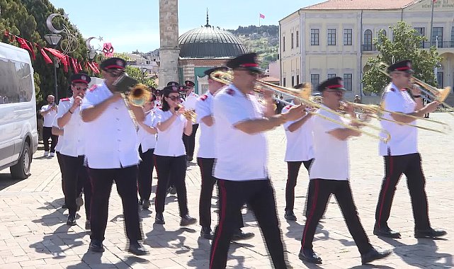 Gazeteci Hasan Tahsin İzmir'de anıldı