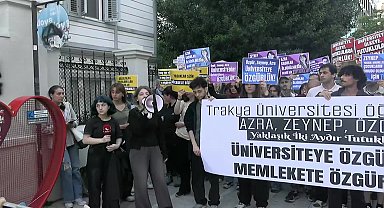 Gençler Edirne’de tutuklu bulunan arkadaşları için Kadıköy’de bir araya geldi: “Üniversite gençliği olarak, ülke monarşiye dönmesin diye mücadele ediyoruz”