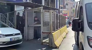 Güngören'de gazetecilere saldıran iki şüpheli tutuklandı