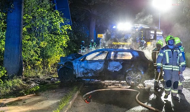 Hamburg yakınlarında meydana gelen kazada araç yandı: Bir kişi hayatını kaybetti
