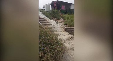 Hatay’da konteyner kentleri ve TOKİ’leri su bastı... İMO Hatay Şube Başkanı İnal Büyükaşık planlamanın önemine dikkati çekti.