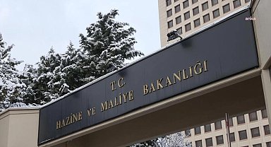 Hazine ve Maliye Bakanlığında bazı üst düzey bürokratlar görevden alındı yerlerine yeni atamalar yapıldı
