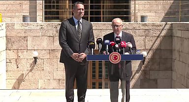 Hikmet Çetin: “Ekrem İmamoğlu'nun tutuksuz yargılanmasını öneriyoruz
