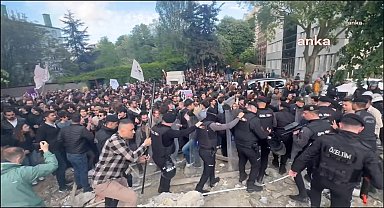 İlahiyatçı Nureddin Yıldız'ı protesto eyleminden sonra tutuklanan 5 Boğaziçili tahliye edildi