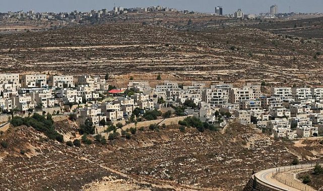 İsrail, Batı Şeria'da yeni yerleşimlere izin verdi; Filistinli yetkililer, Gazze'deki saldırılarda 13 kişinin öldüğünü açıkladı