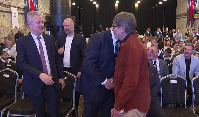 İzmir Büyükşehir Belediye Başkanı Tugay, 'Geleceğin Şampiyonları' projesini tanıttı: Bu yolun sonu şampiyonluk, madalya, gururdur