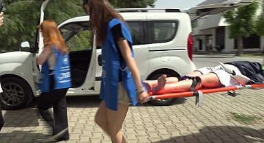 İzmir Büyükşehir Belediyesi'nden öğrencilere “Afetlerde İlk Yardım Eğitimi”