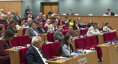İzmir Büyükşehir Belediyesi yatırımlarında en büyük pay fen işleri, raylı sistem ve ulaşımın oldu