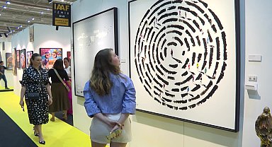 İzmir’de sanat ve antika fuarı bugün sona eriyor