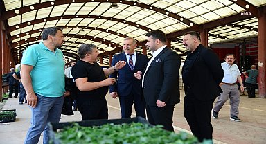 Kahramankazan Belediyesi'nden çiftçiye sebze fidesi desteği