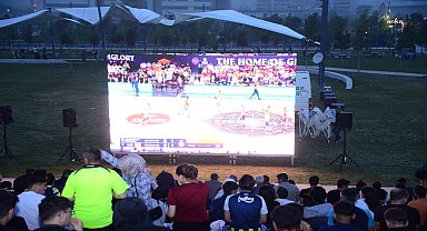 Kahramankazan'da Euroleague finali dev ekrandan izlendi