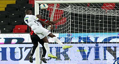 Kasımpaşa, Göztepe’ye 2-1 mağlup oldu