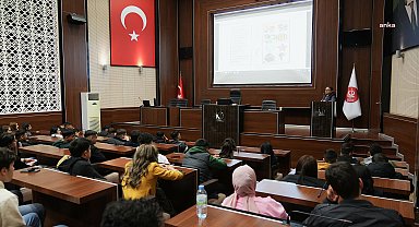 Keçiören Belediyesi'nden stajyer öğrencilere “Sağlıklı Beslenme ve Obezite” eğitimi