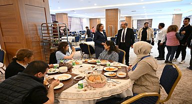 Kırşehir Belediye Başkanı Ekicioğlu, ZİÇEV öğrencilerini ağırladı