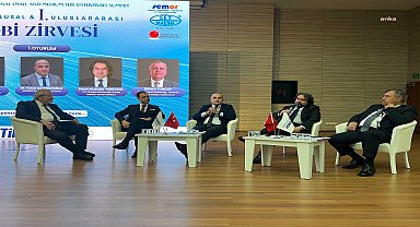 KOBİ Zirvesi'nde, KOBİ'lerin geleceğini şekillendirecek dönüşüm süreçleri ele alındı