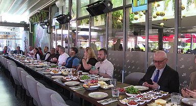 Konyaaltı Belediye Başkanı Kotan, ilçe esnafıyla buluştu:
