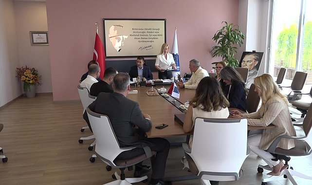 Kuşadası Belediye Başkanı Günel'den