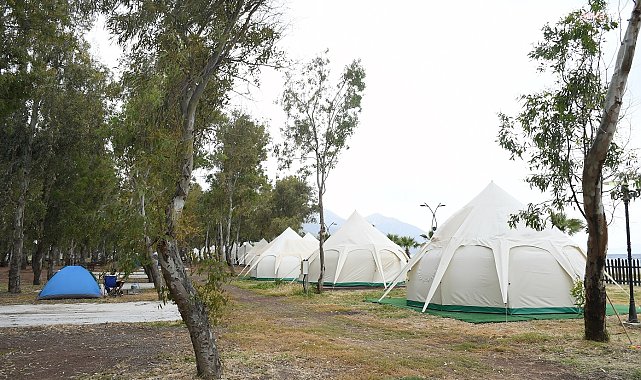 Kuşadası Belediyesi'nce kente kazandırılan Ada Camping, konuklarını ağırlamaya hazırlanıyor
