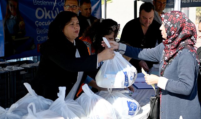 Kuşadası Belediyesi'nin sosyal destek projeleri devam ediyor