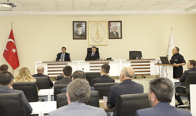 Kütahya Belediye Başkanı Kahveci, afet risk değerlendirme toplantısına katıldı