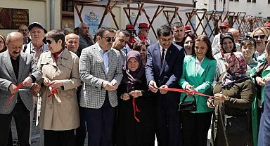 Kütahya Belediyesi'nden Germiyan Sokak'ta çifte açılış