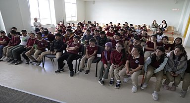 Kütahya Belediyesi’nin okullarda sıfır atık eğitimleri devam ediyor 