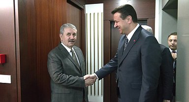 Mahmut Arıkan'dan Destici'ye ziyaret... Destici: 