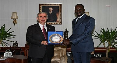 Mansur Yavaş, Panama Büyükelçisi, Ekvator Büyükelçisi ve Senegal Büyükelçisi ile bir araya geldi